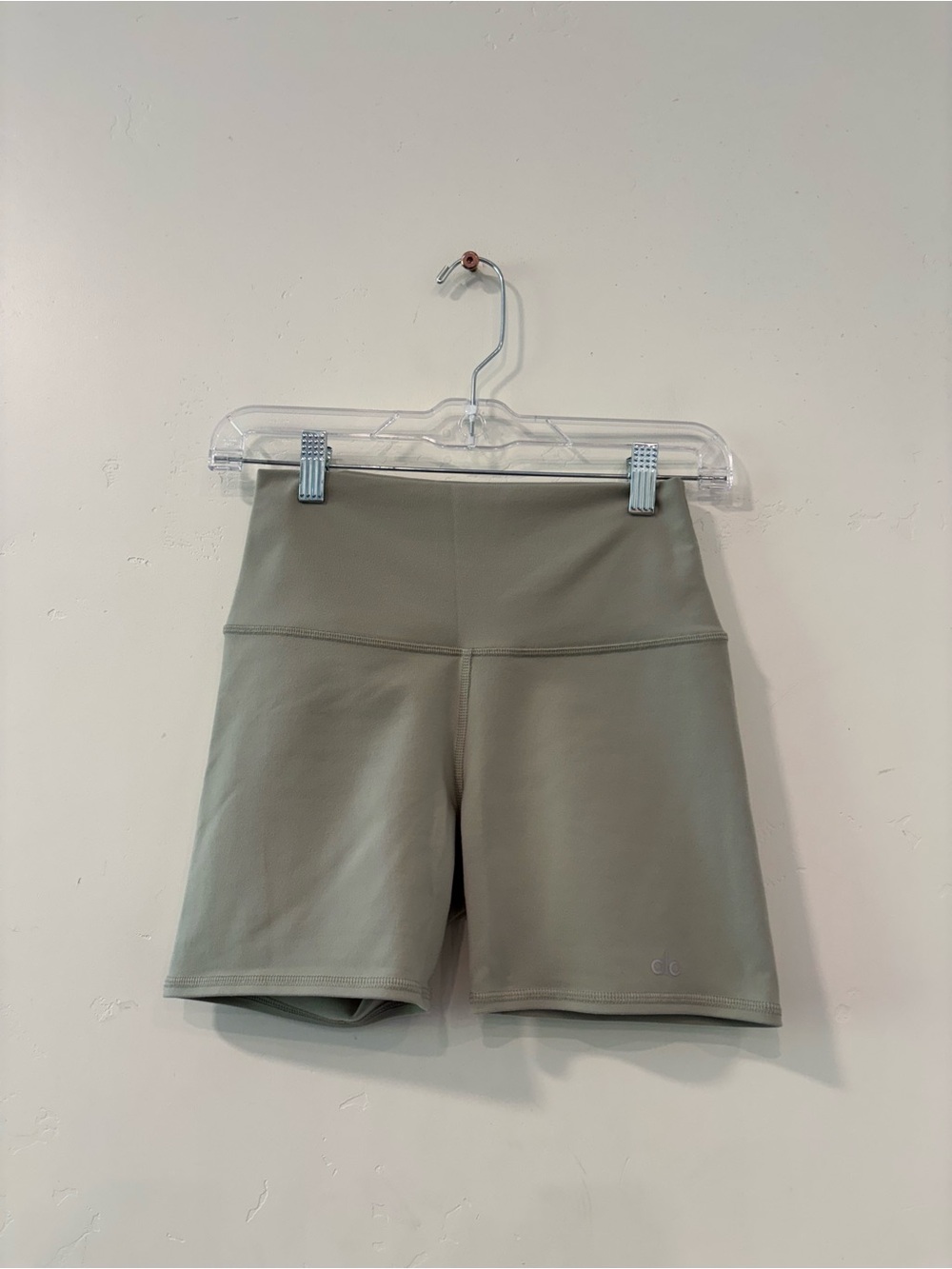 Alo Yoga  High Waist Biker Shorts Limestone Green XS Sculpting Activewear
